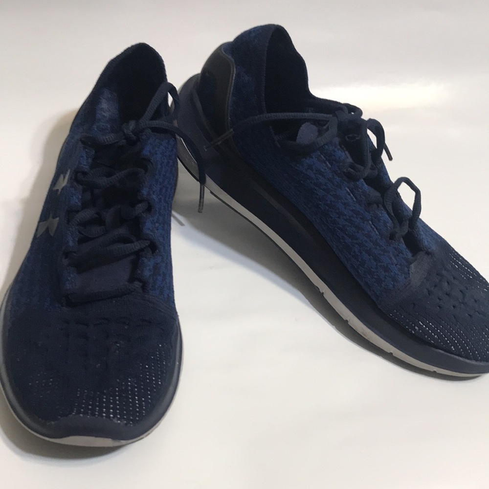 Under Armor Running Shoes - image 3